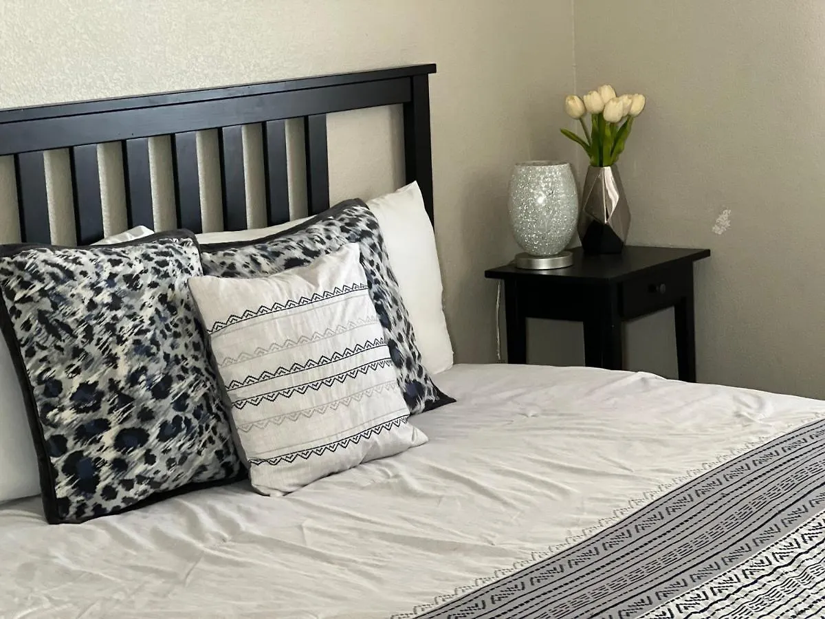 Homestay Spacious, Chic 3Bd, Sleeps 8 Convenient To Everything Las Vegas