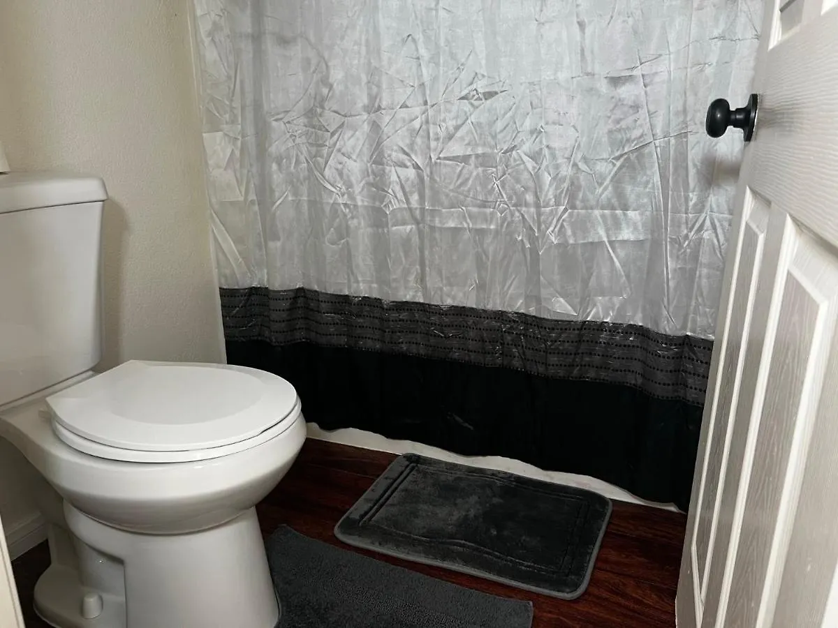 Spacious, Chic 3Bd, Sleeps 8 Convenient To Everything Las Vegas