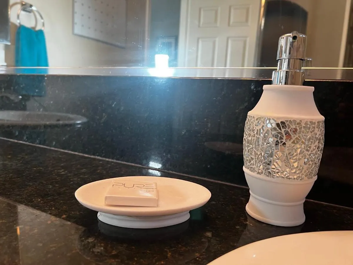 Homestay Spacious, Chic 3Bd, Sleeps 8 Convenient To Everything Las Vegas