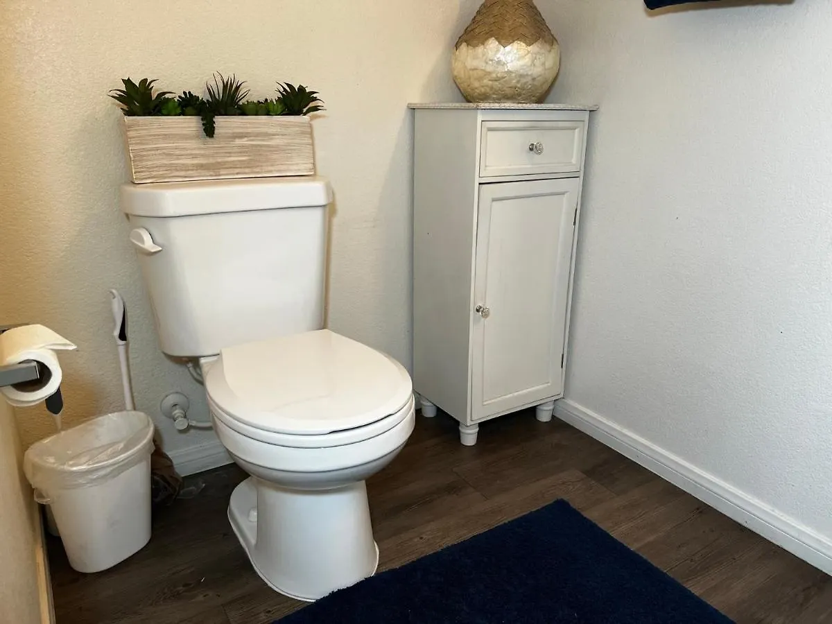 Homestay Spacious, Chic 3Bd, Sleeps 8 Convenient To Everything Las Vegas