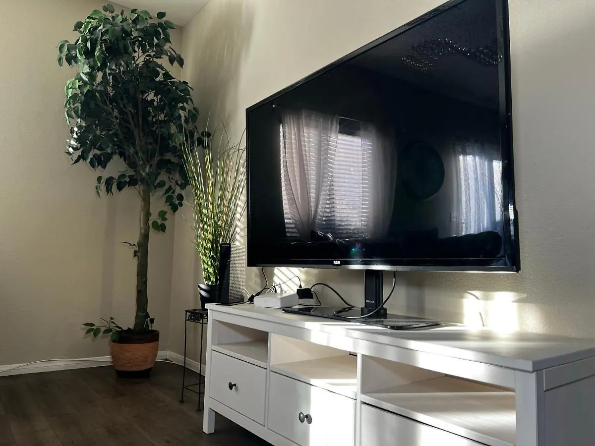 Spacious, Chic 3Bd, Sleeps 8 Convenient To Everything Las Vegas