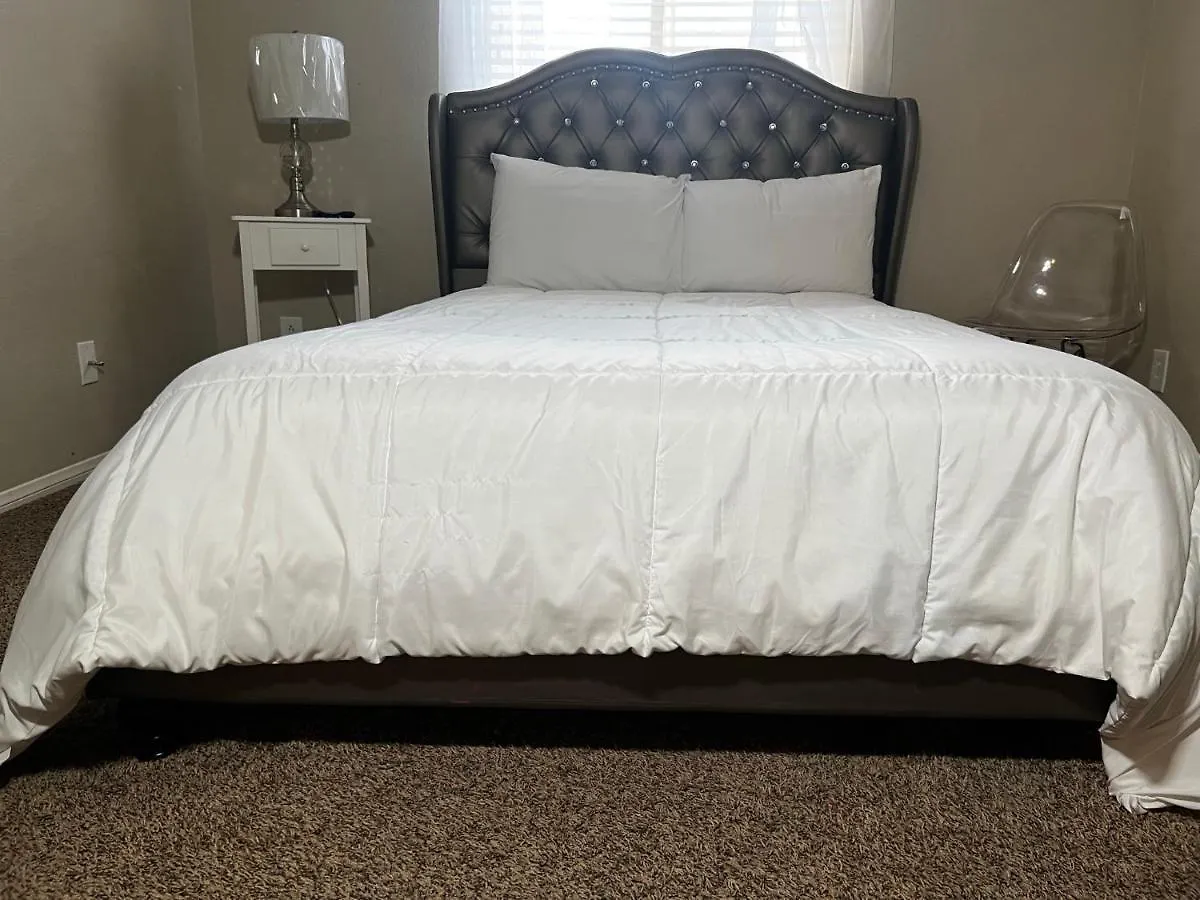 Spacious, Chic 3Bd, Sleeps 8 Convenient To Everything Las Vegas 0*,