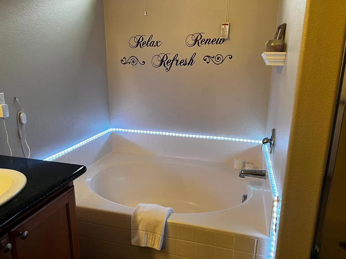 Spacious, Chic 3Bd, Sleeps 8 Convenient To Everything Las Vegas 0*,  United States